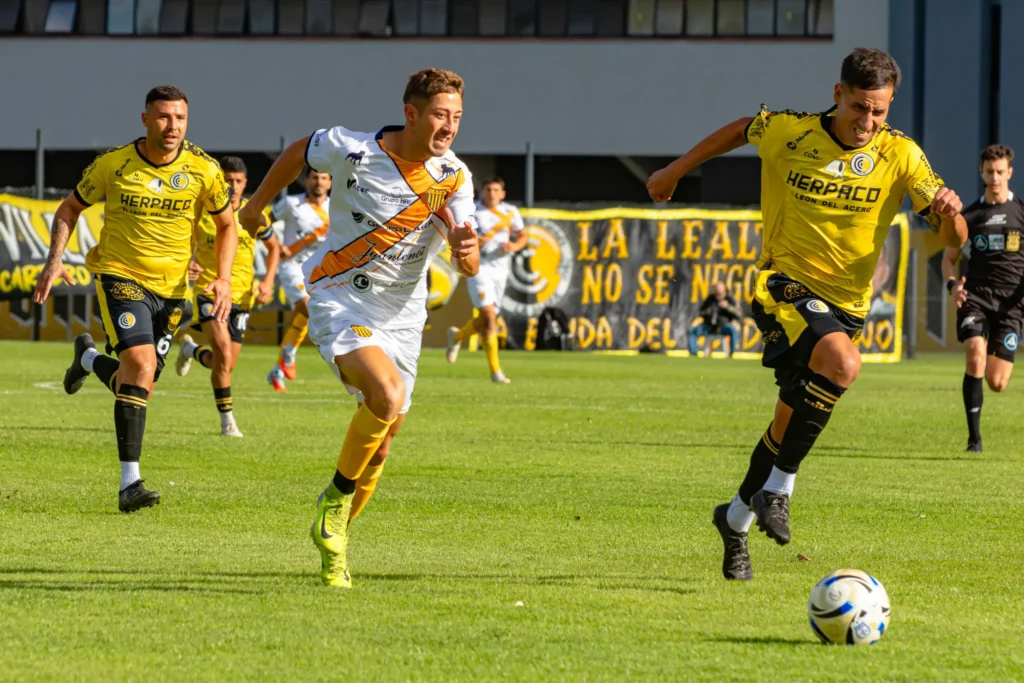 dock sud vs comu at16291