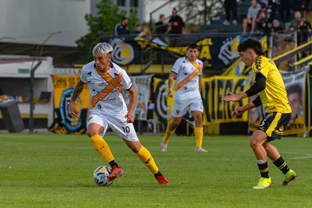 dock sud vs comu at16320