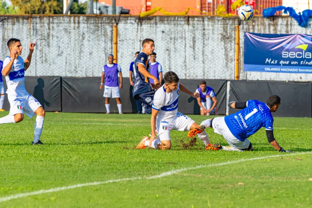 dock sud vs sportivo italiano at14305 copia