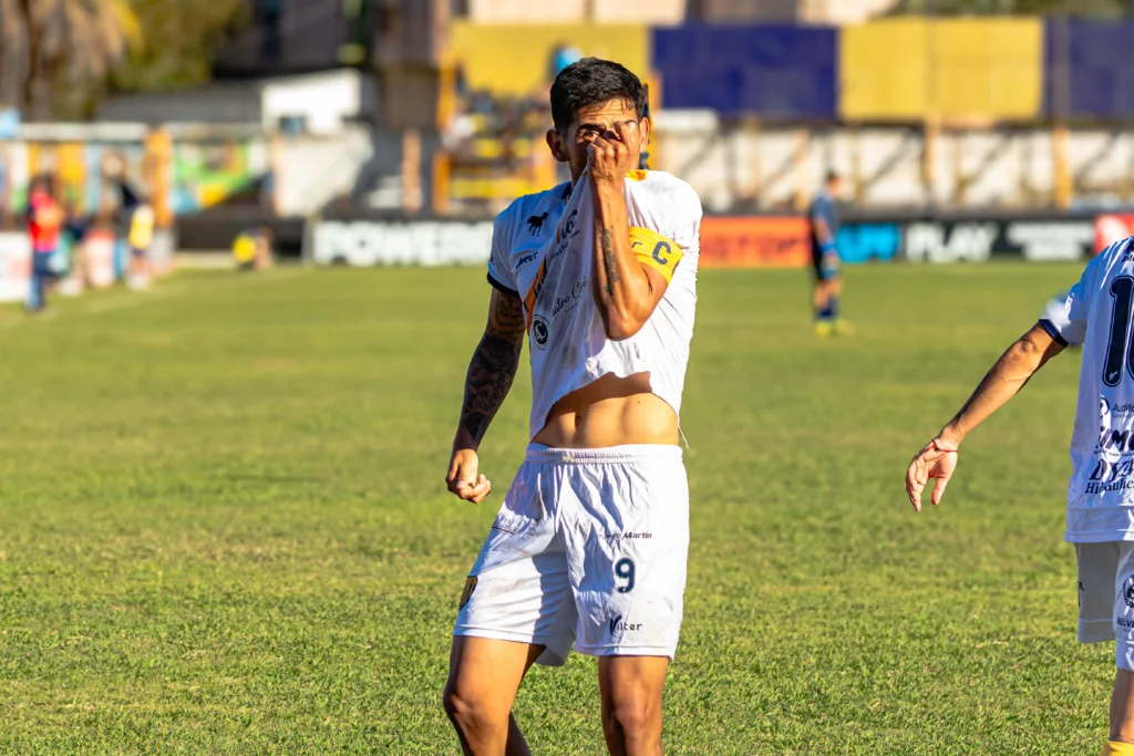 dock sud vs defensores unidos at16923