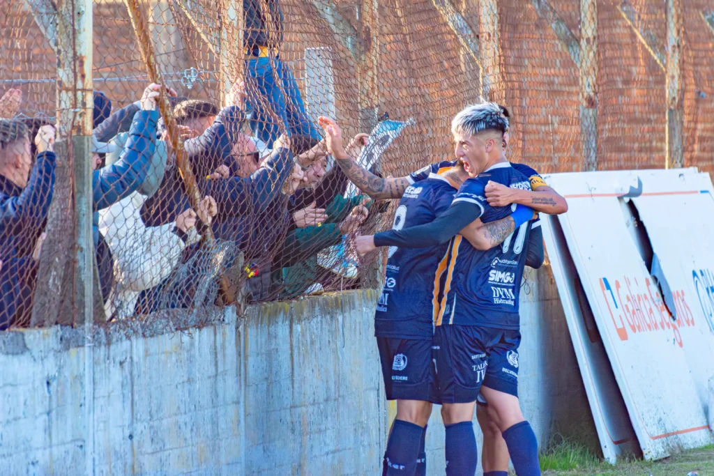 dock sud vs dep. armenio at18584