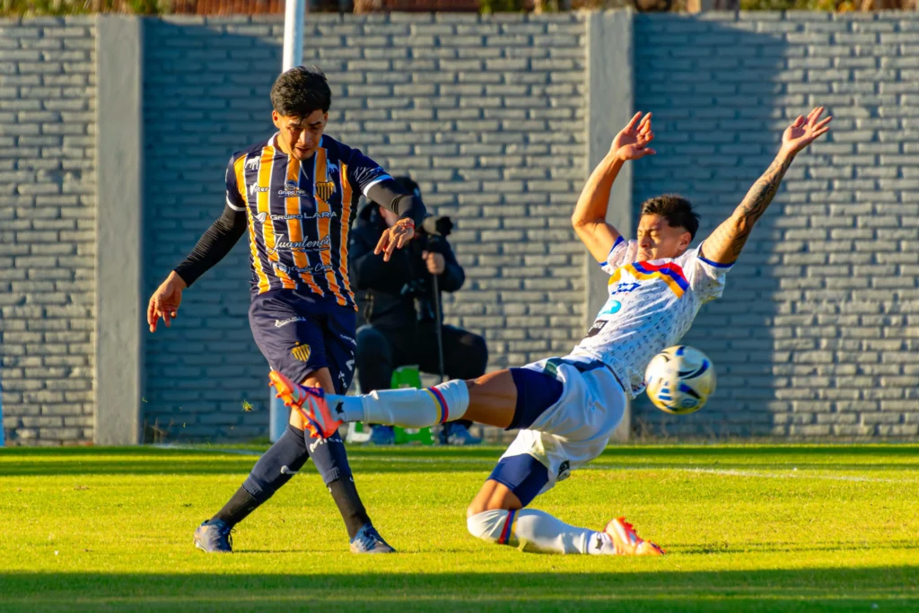 dock sud vs dep. armenio at18694